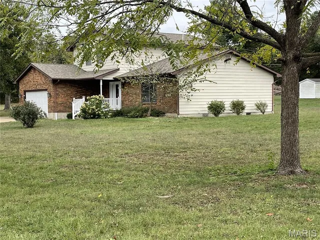 $287,000 | 106 Trainer Avenue, Cuba, MO 65453
