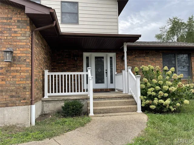 $287,000 | 106 Trainer Avenue, Cuba, MO 65453