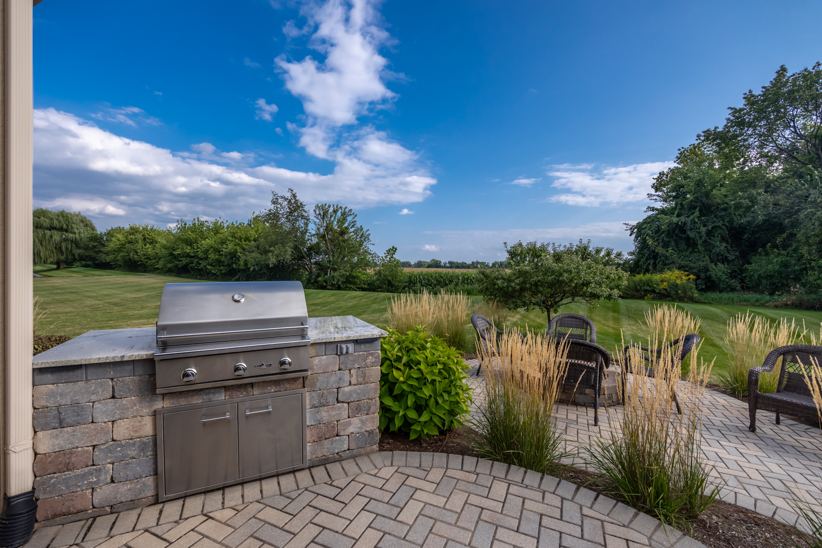 695 Slate Run Elgin, IL 60124 - Photo 41 of 43 Gallery Image 41