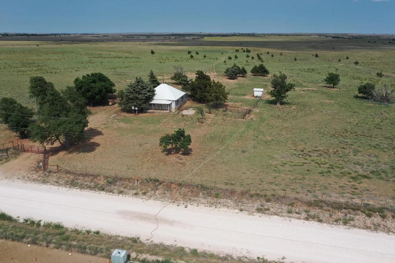 County Road Mobeetie, TX 79061 - Photo 1 of 27 1-5258395422