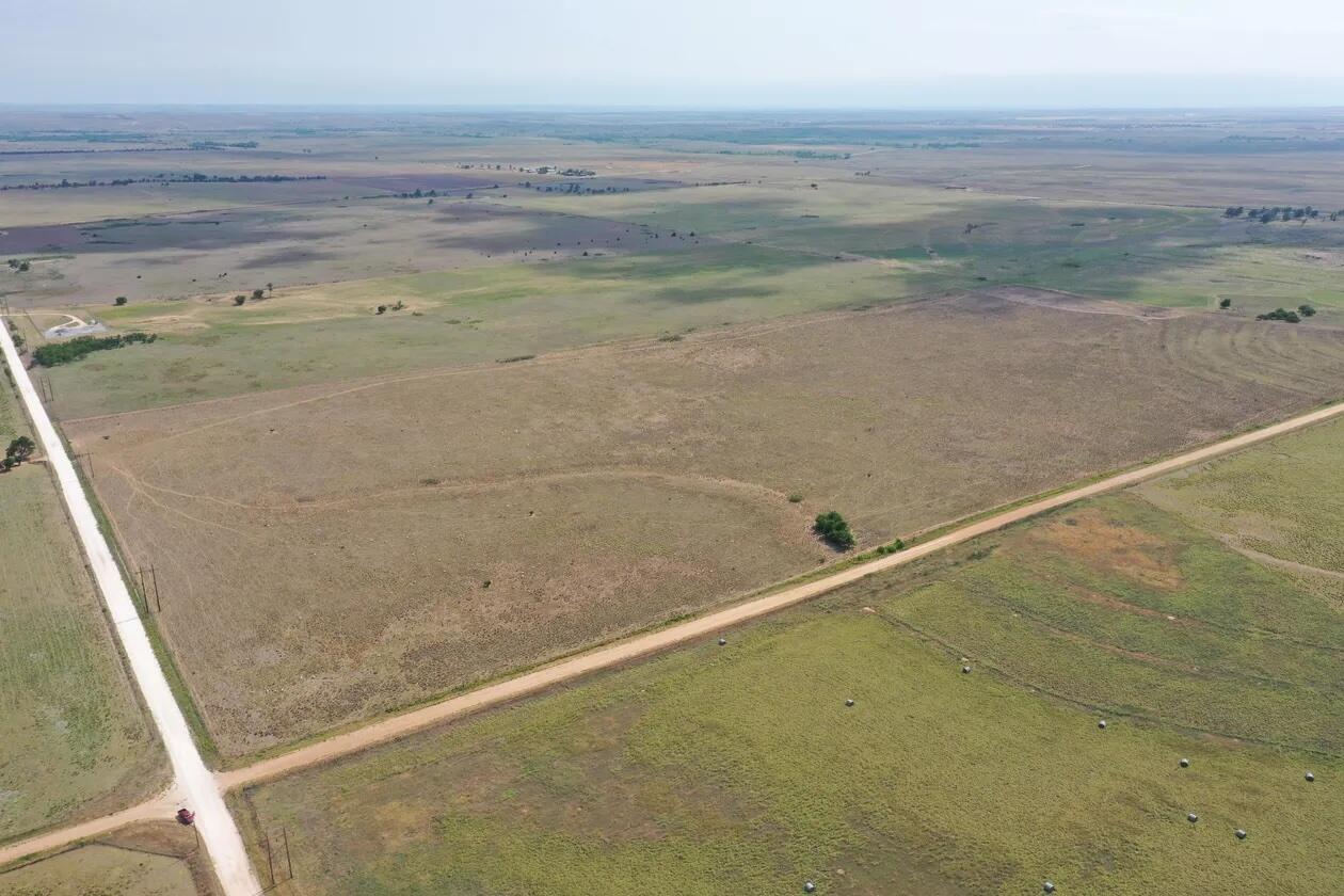 County Road Mobeetie, TX 79061 - Photo 16 of 27 1-5258395480