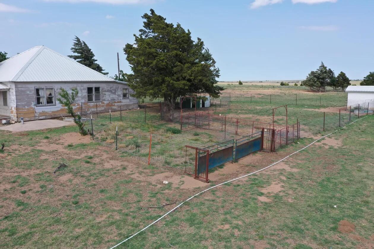 County Road Mobeetie, TX 79061 - Photo 5 of 27 1-5258395426