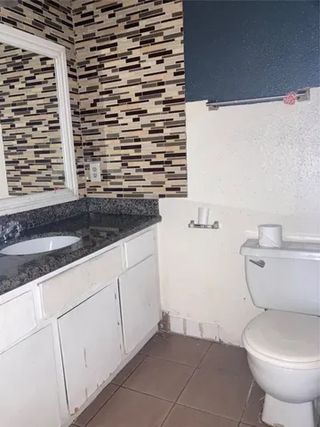 $64,000 | 12500 Sandpiper Drive, Unit 203, Houston, TX 77035