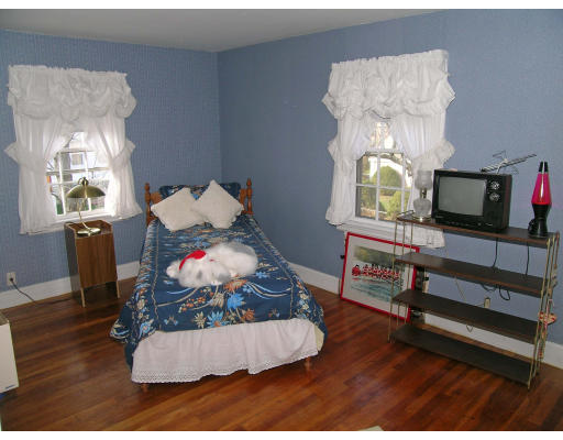 97 Betts Road Belmont, MA 02478 - Photo 5 of 15 Gallery Image 5