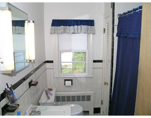 97 Betts Road Belmont, MA 02478 - Photo 9 of 15 Gallery Image 9