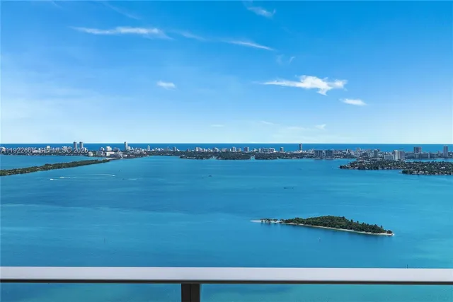 $16,000 | 700 Northeast 24th Street, Unit 4807, Miami, FL 33137