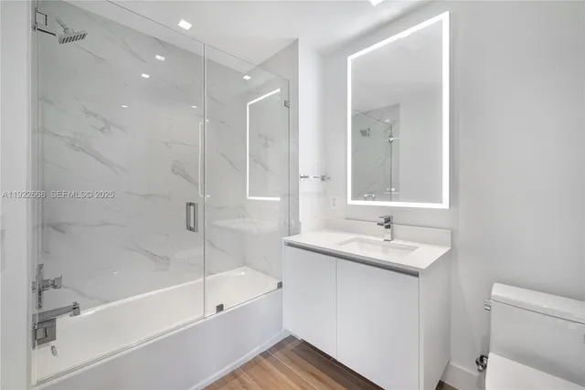 $16,000 | 700 Northeast 24th Street, Unit 4807, Miami, FL 33137