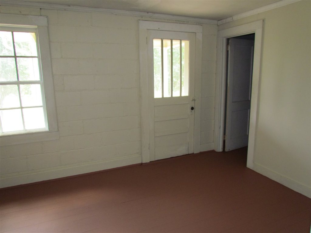 110 Tokeena Road Seneca, SC 29678 - Photo 23 of 30 Gallery Image 23