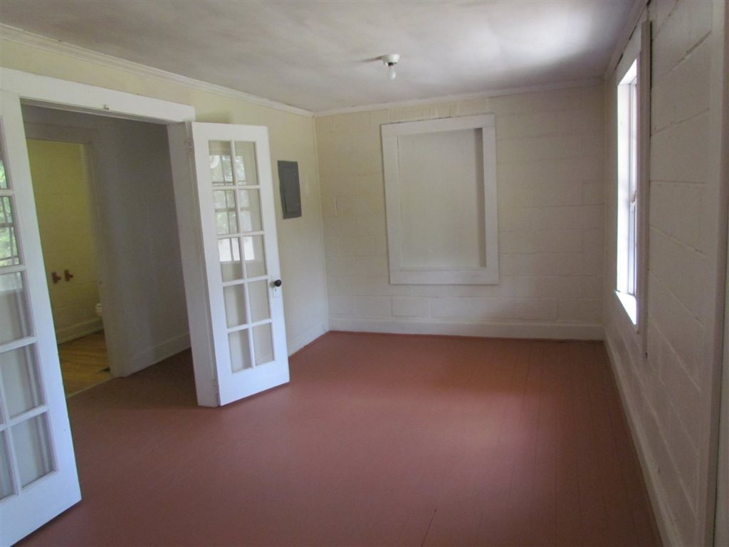 110 Tokeena Road Seneca, SC 29678 - Photo 25 of 30 Gallery Image 25