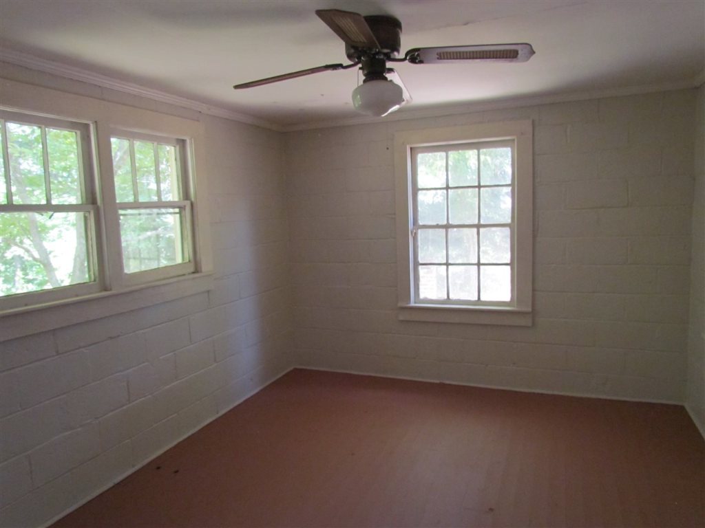 110 Tokeena Road Seneca, SC 29678 - Photo 27 of 30 Gallery Image 27
