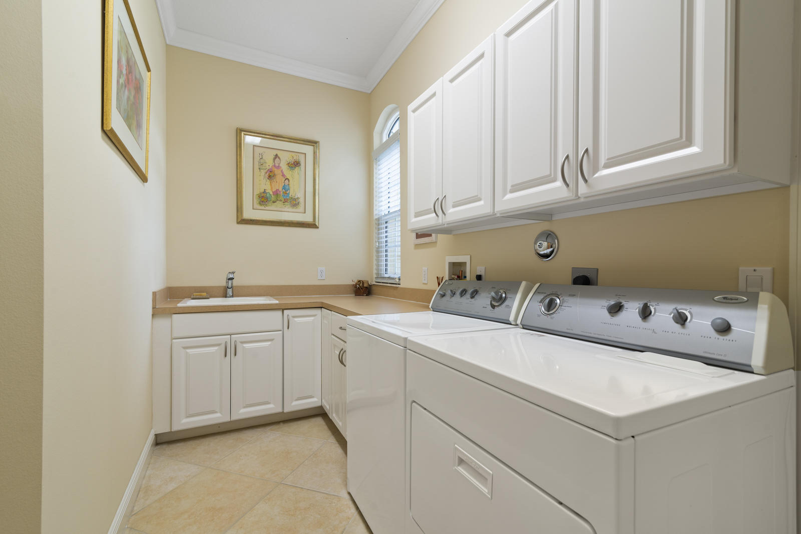 8626 Tompson Point Road Port St. Lucie, FL 34986 - Photo 33 of 77 Laundry