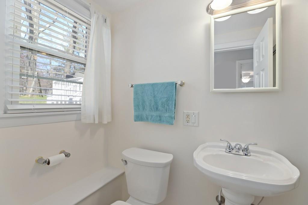 18 Robin Hill Road Holliston, MA 01746 - Photo 33 of 38 Gallery Image 33
