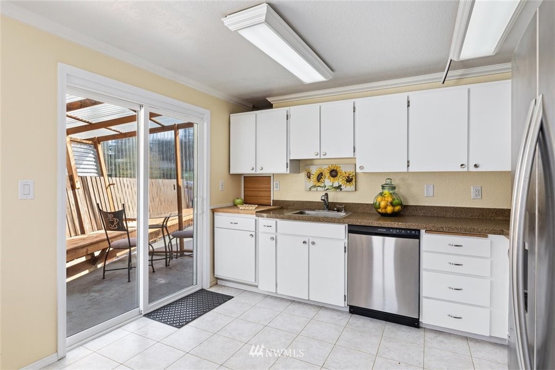 18103 22nd Drive Southeast Bothell, WA 98012 - Photo 15 of 32