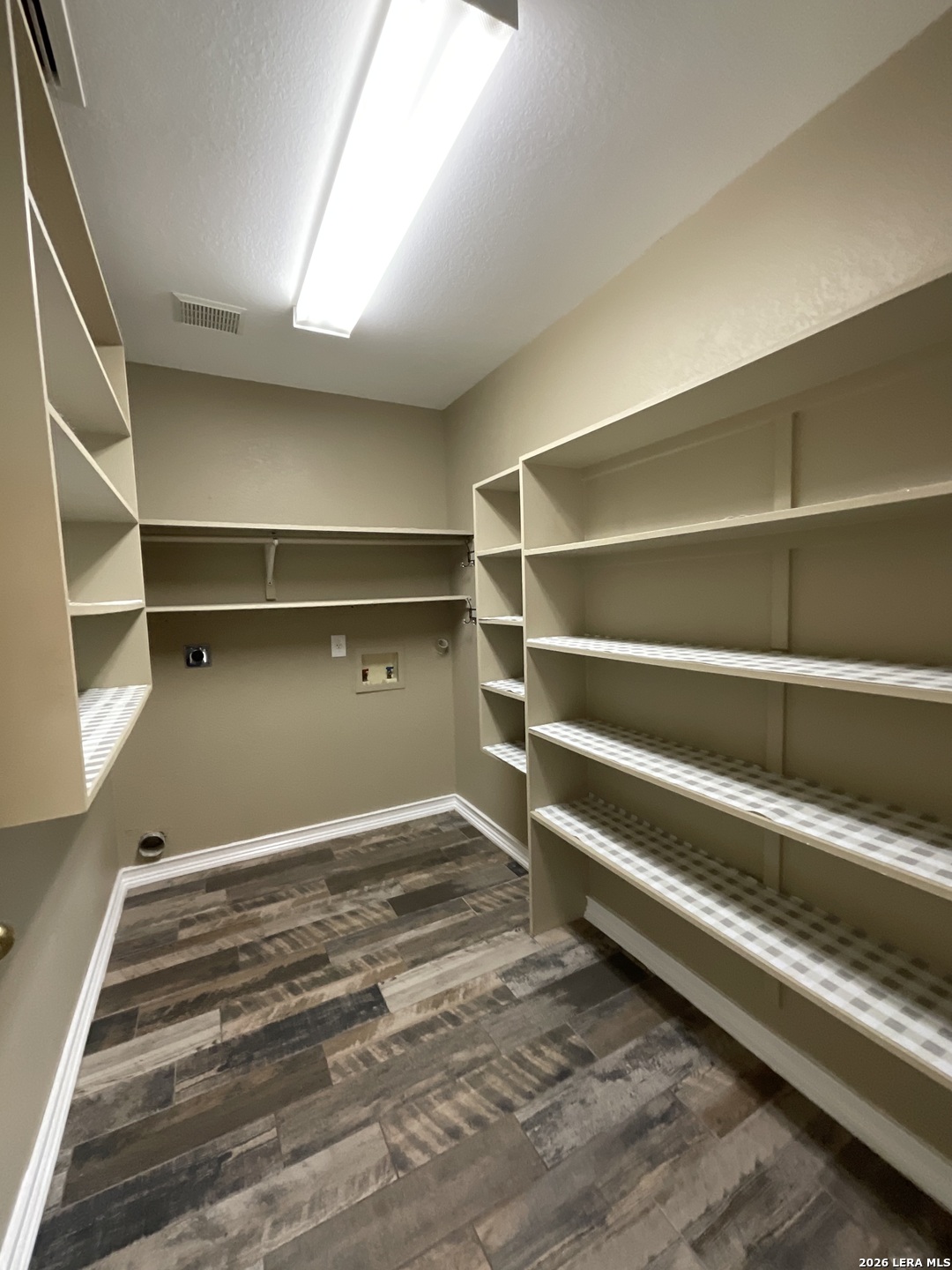 12010 Del Rio San Antonio, TX 78245 - Photo 22 of 44