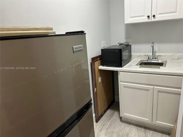 $1,500 | 14925 Southwest 26th Terrace, Unit 1, Miami, FL 33185