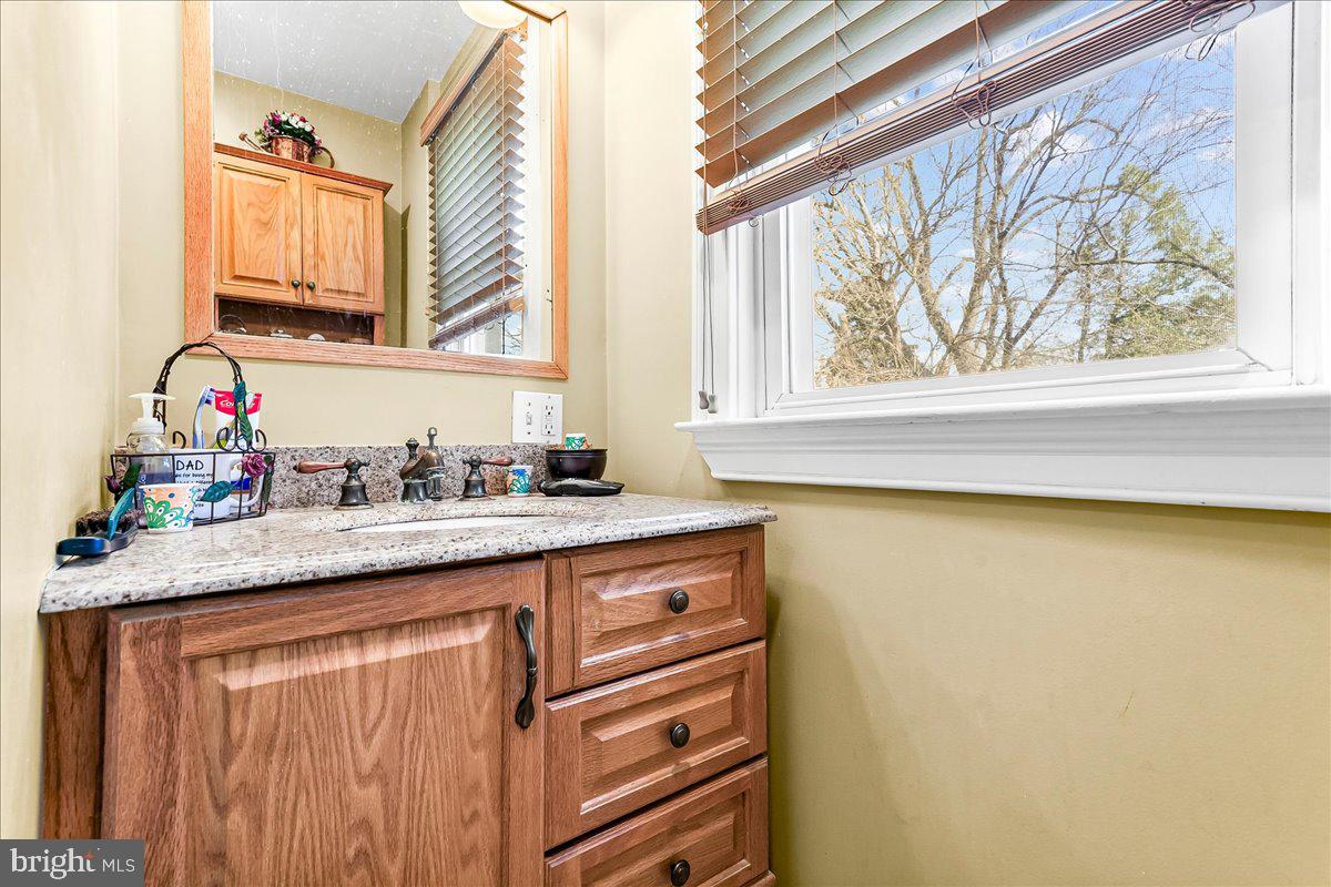 341 Blanchard Road Drexel Hill, PA 19026 - Photo 23 of 30