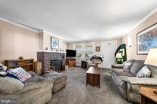 $249,900 | 341 Blanchard Road, Drexel Hill, PA 19026