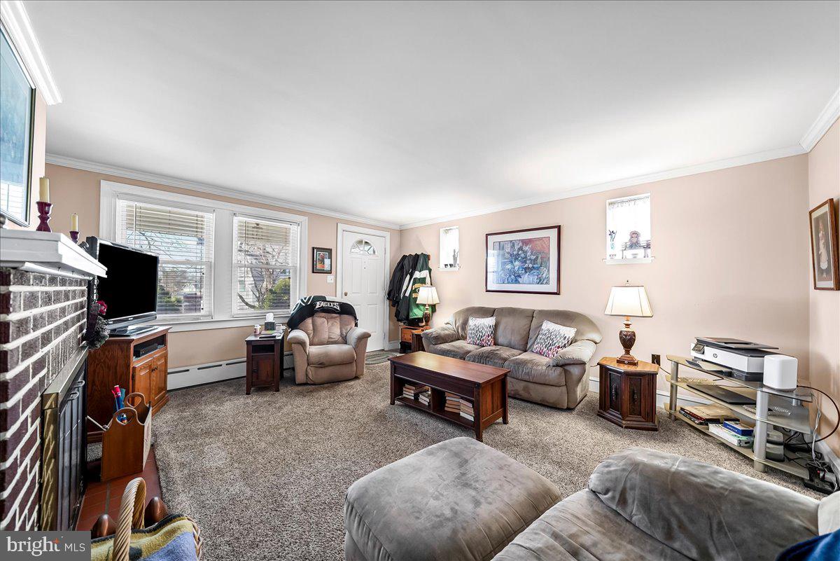 341 Blanchard Road Drexel Hill, PA 19026 - Photo 6 of 30