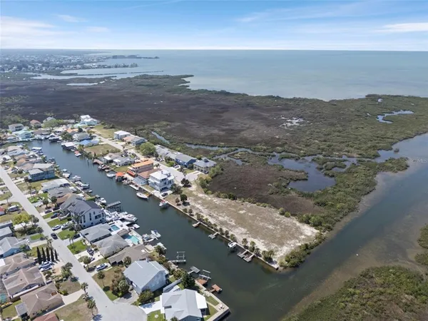 $479,900 | 15627 Donzi Drive, Hudson, FL 34667