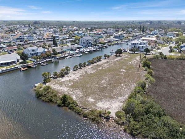 $479,900 | 15627 Donzi Drive, Hudson, FL 34667