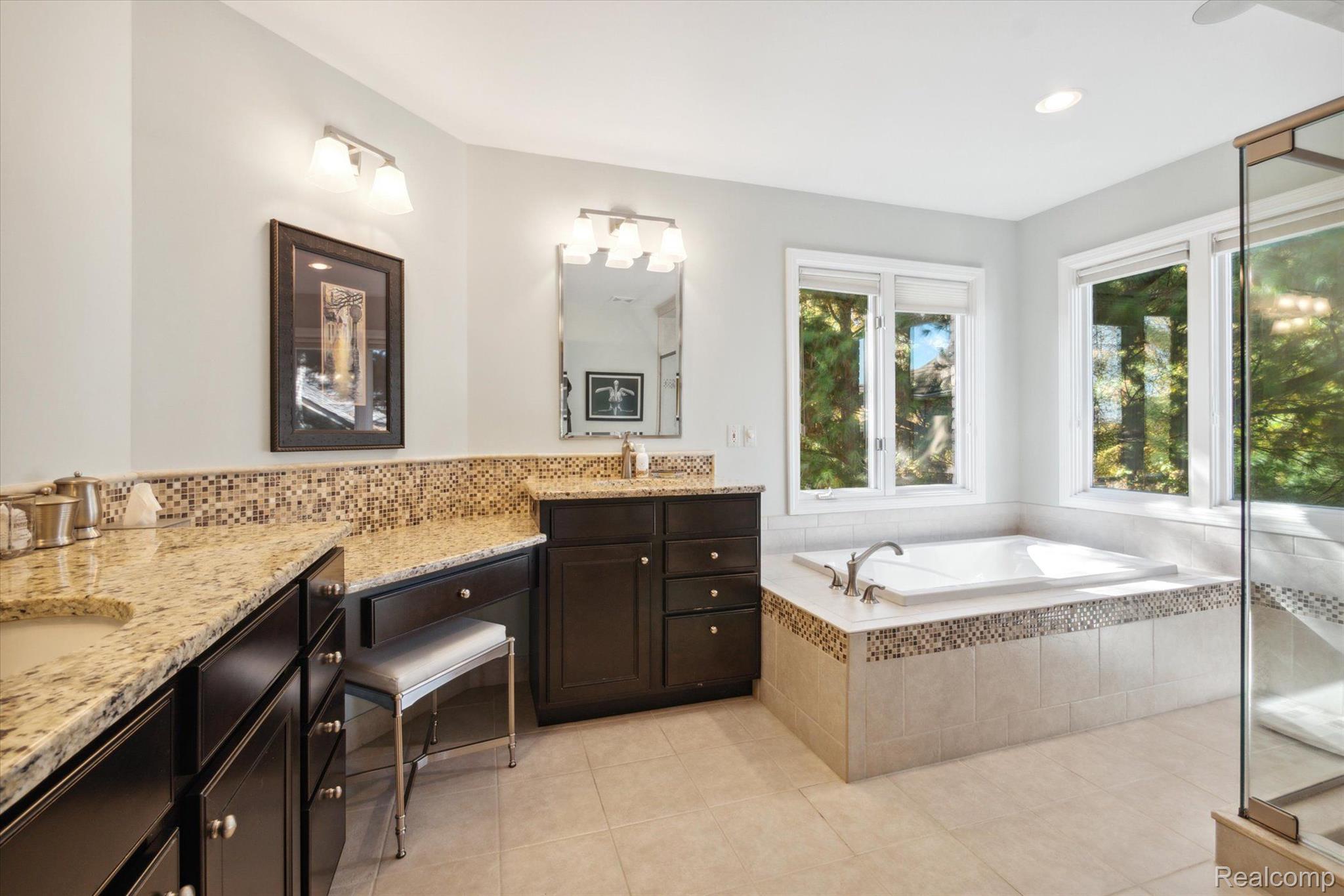 3149 Hedgewood Lane Rochester, MI 48309 - Photo 55 of 79 Gallery Image 55