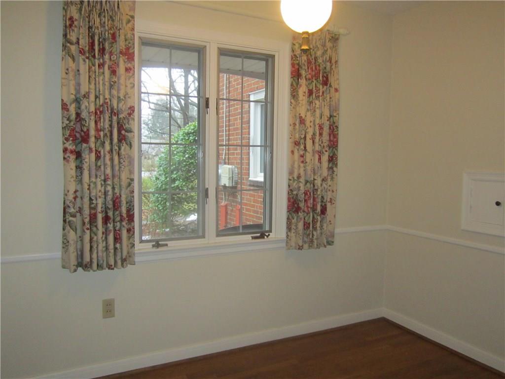 36 Churchill Road Pittsburgh, PA 15235 - Photo 15 of 25 Eat in kitchen / hardwoods