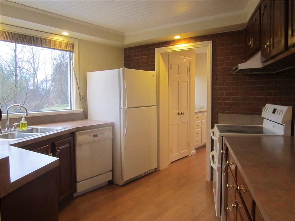 36 Churchill Road Pittsburgh, PA 15235 - Photo 7 of 25 Updated Cherry kitchen with picture window!