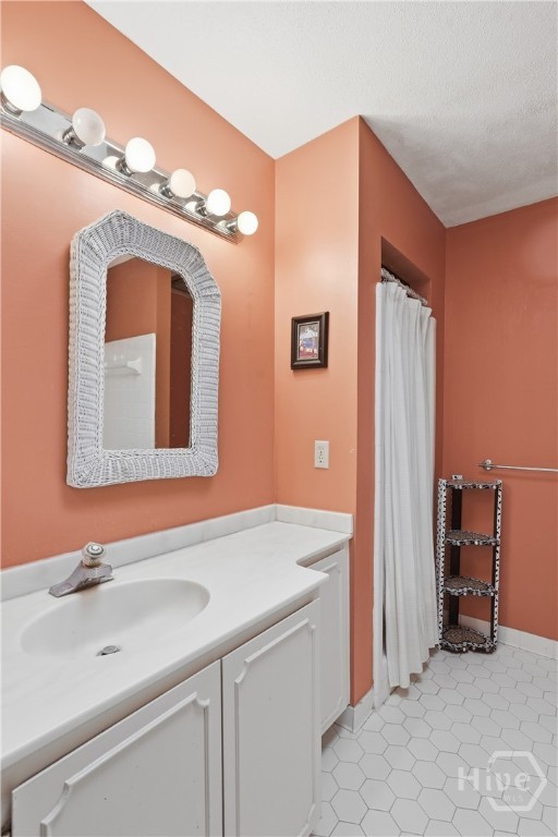 207 Devonshire Road Savannah, GA 31410 - Photo 26 of 59 HALL BATH