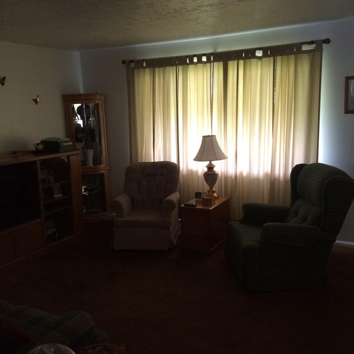 2170 Ferris Road Columbus, OH 43224 - Photo 4 of 20