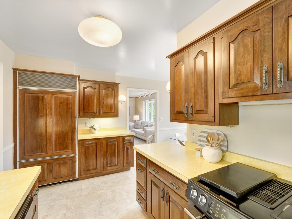 205 Oakview Road West St. Paul, MN 55118 - Photo 13 of 38