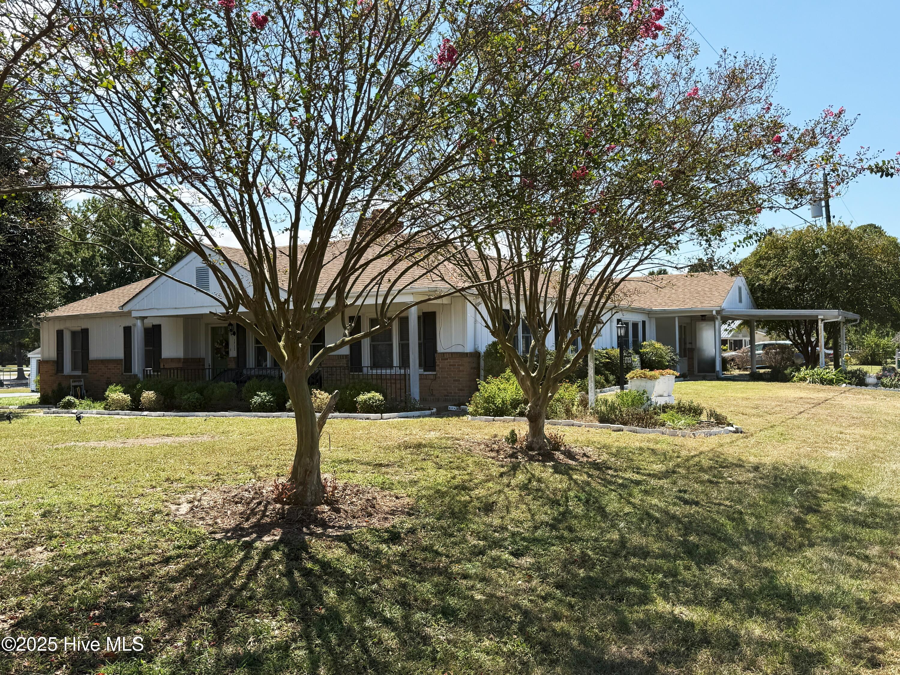 1713 West Queen Street Edenton, NC 27932 - Photo 4 of 61 IMG_3393(1)