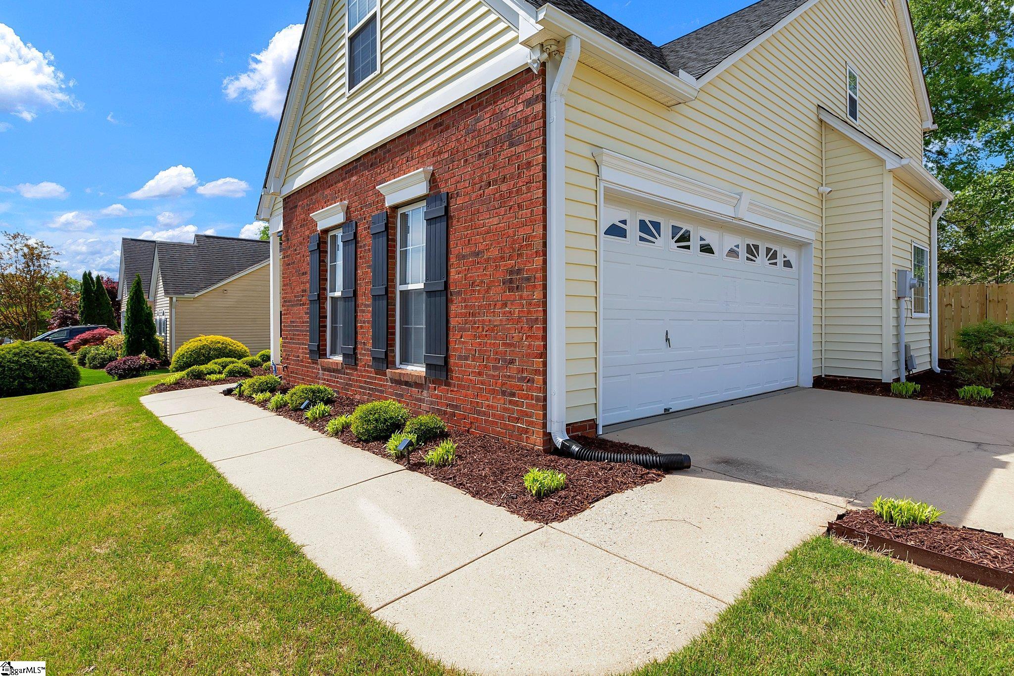 2 Cotter Lane Greer, SC 29650 - Photo 4 of 39