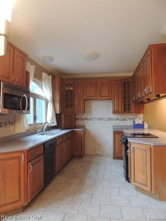 2199 Crystal Drive Rochester Hills, MI 48309 - Photo 8 of 43