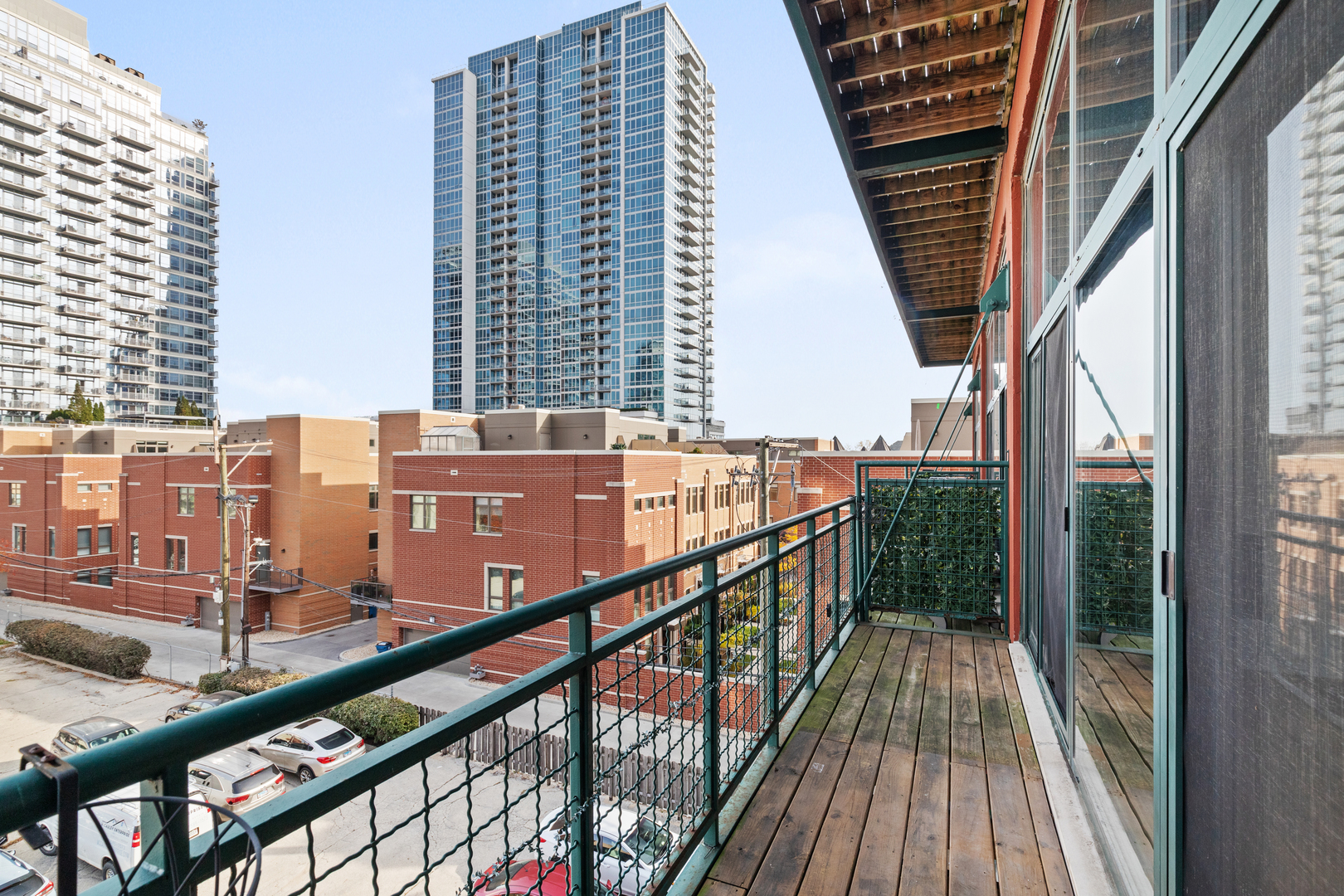 1727 South Indiana Avenue, Unit 319 Chicago, IL 60616 - Photo 16 of 21 a view of balcony with furniture