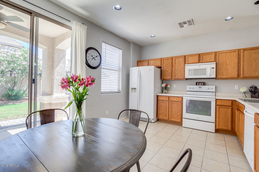 3546 East Harwell Road Gilbert, AZ 85234 - Photo 8 of 21 08 Harwell