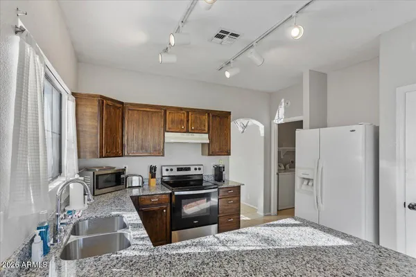 $418,500 | 8775 West Laurel Lane, Peoria, AZ 85345