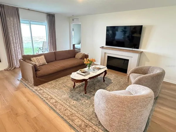 $375,000 | 6450 Mariner Boulevard, Spring Hill, FL 34609