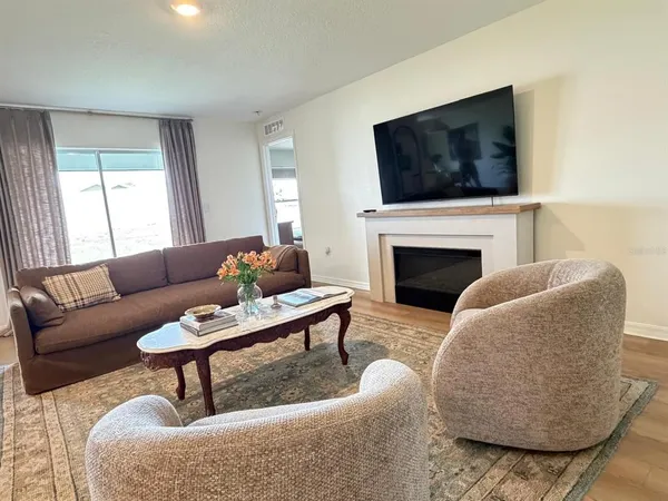 $375,000 | 6450 Mariner Boulevard, Spring Hill, FL 34609