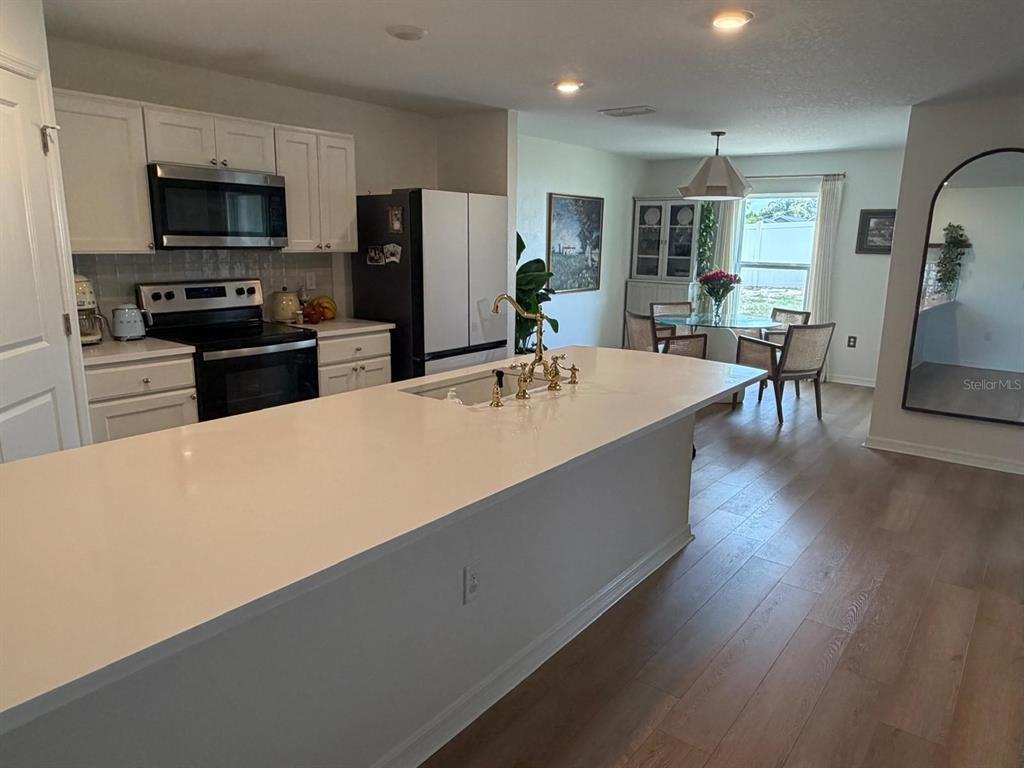 6450 Mariner Boulevard Spring Hill, FL 34609 - Photo 5 of 30