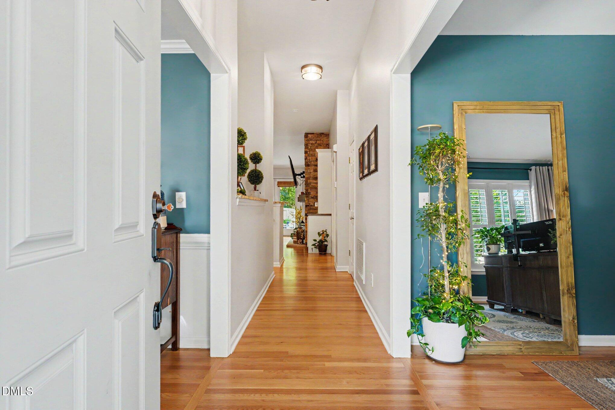 10024 Smith Basin Lane Raleigh, NC 27614 - Photo 3 of 23 Foyer