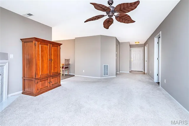 $185,000 | 1233 Woodland Point Drive, Unit H, St. Louis, MO 63146