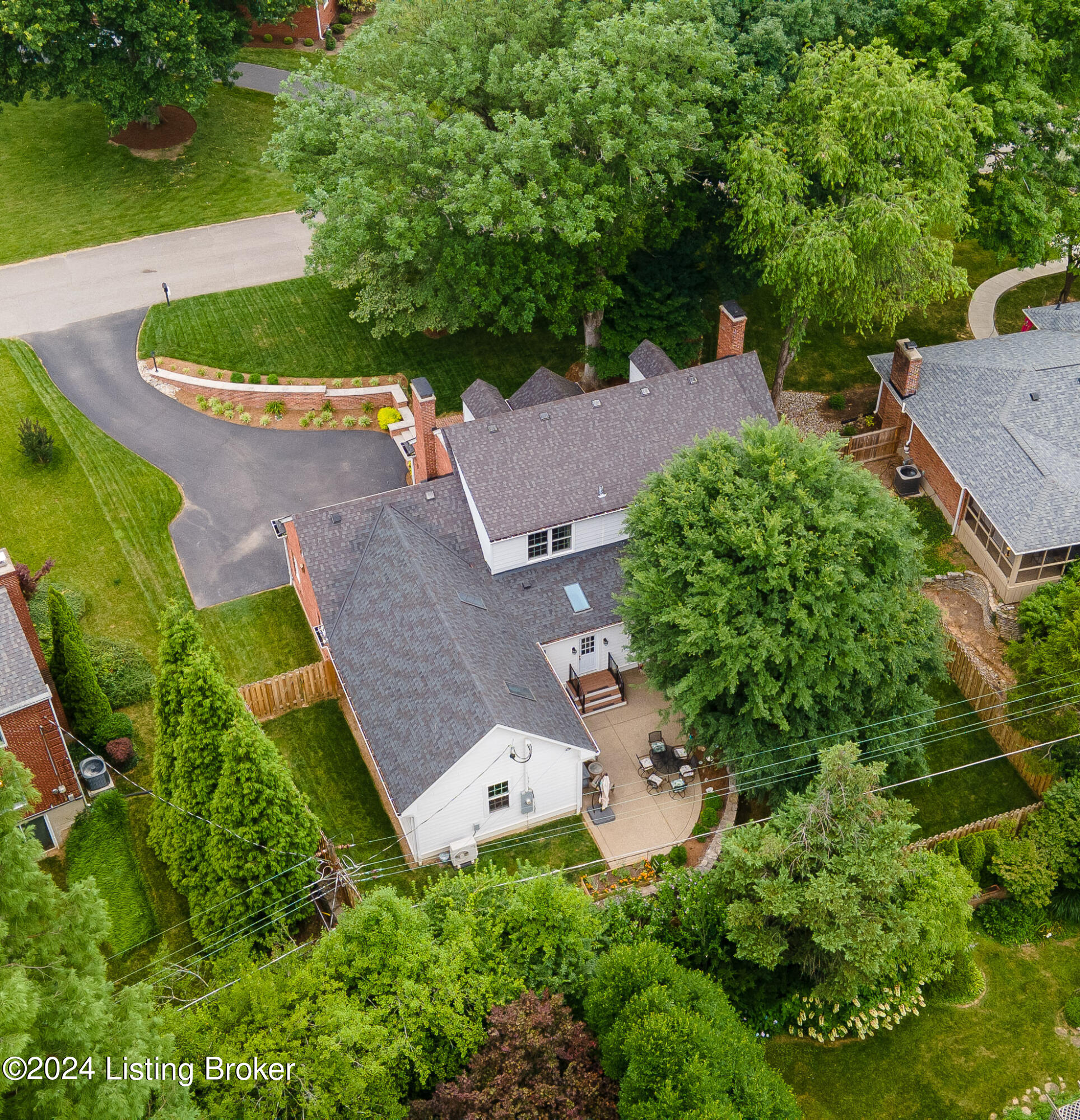 225 Sequoya Road Louisville, KY 40207 - Photo 46 of 47 225 Sequoya Rd-3