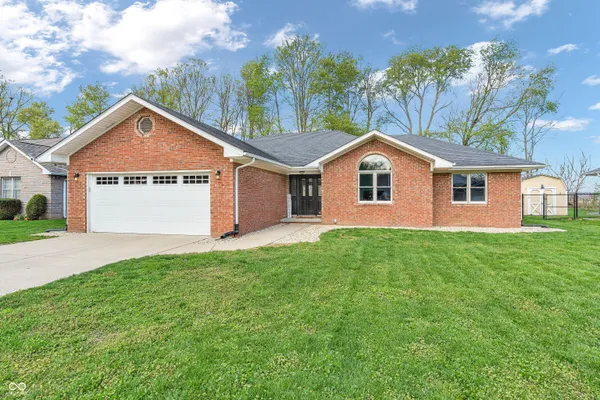 $299,000 | 1504 R J Boulevard, Martinsville, IN 46151