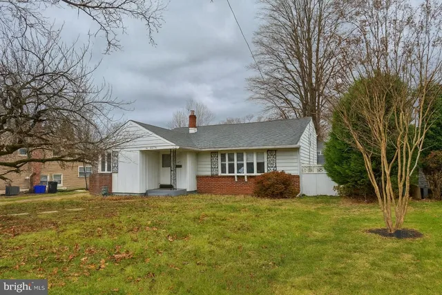 $405,000 | 124 Ivins Avenue, Merchantville, NJ 08109