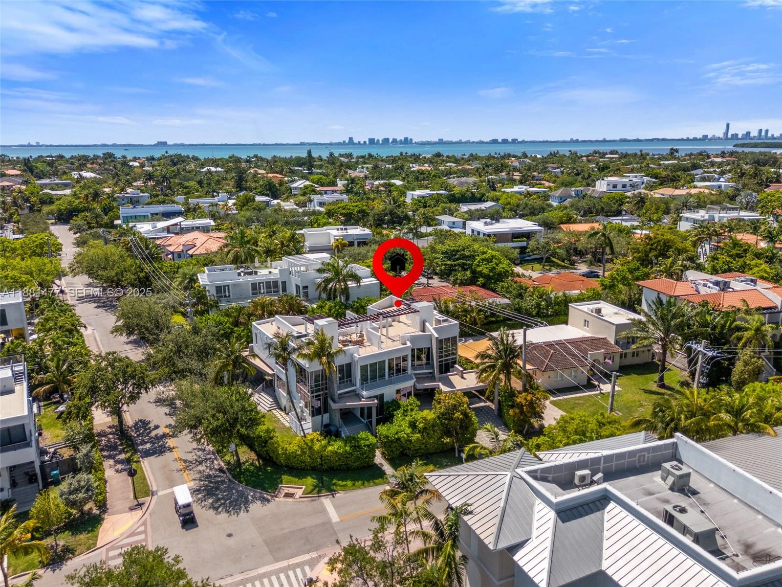 544 Fernwood Road, Unit 544 Key Biscayne, FL 33149 - Photo 39 of 42 a view of a city