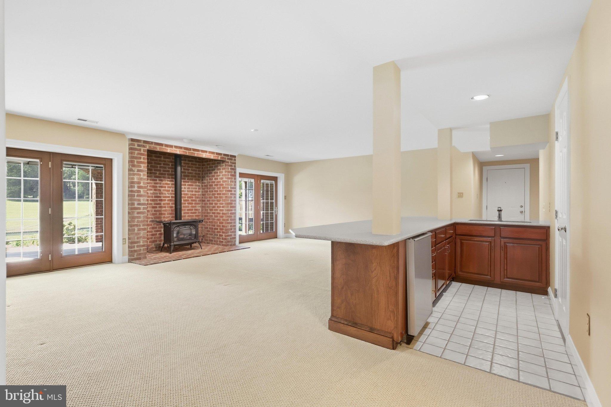 6700 Clifton Road Clifton, VA 20124 - Photo 77 of 125 Wet Bar/Kitchenette