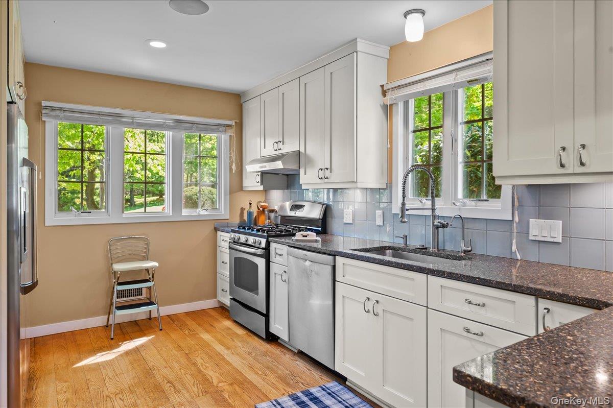 102 Wydendown Road Nyack, NY 10960 - Photo 15 of 36