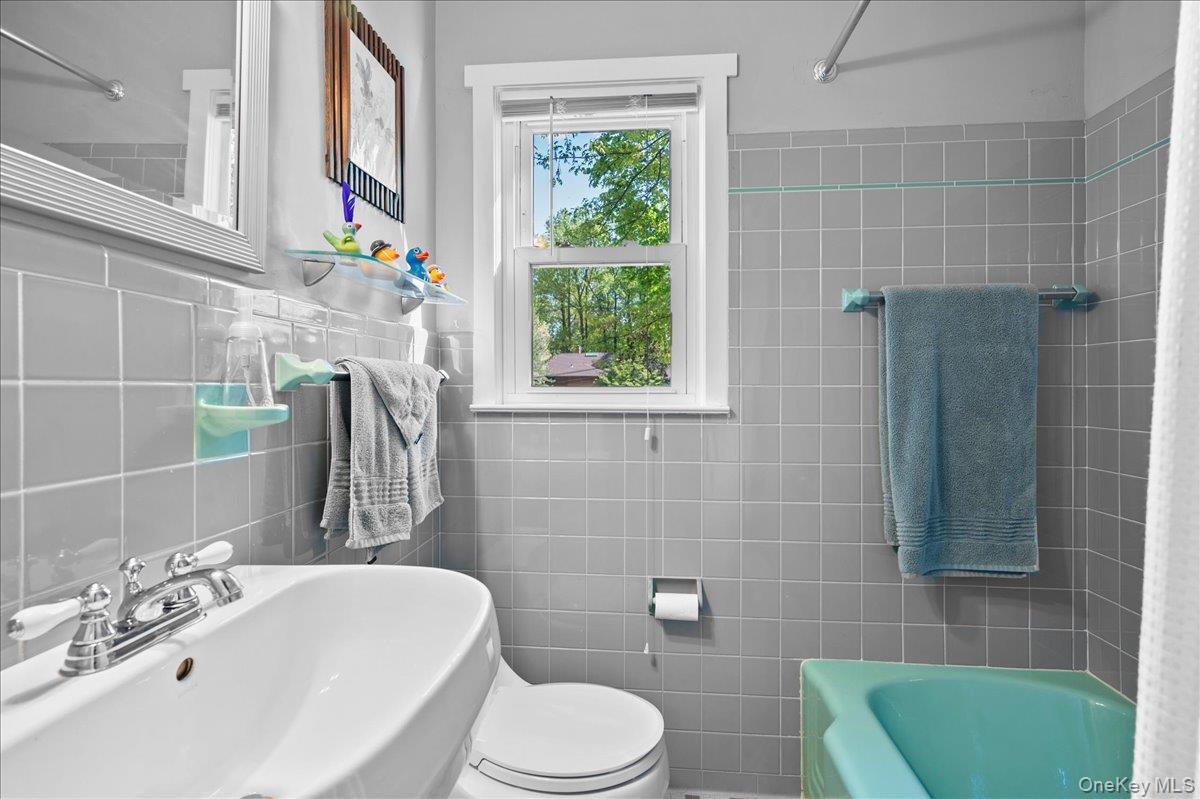 102 Wydendown Road Nyack, NY 10960 - Photo 21 of 36