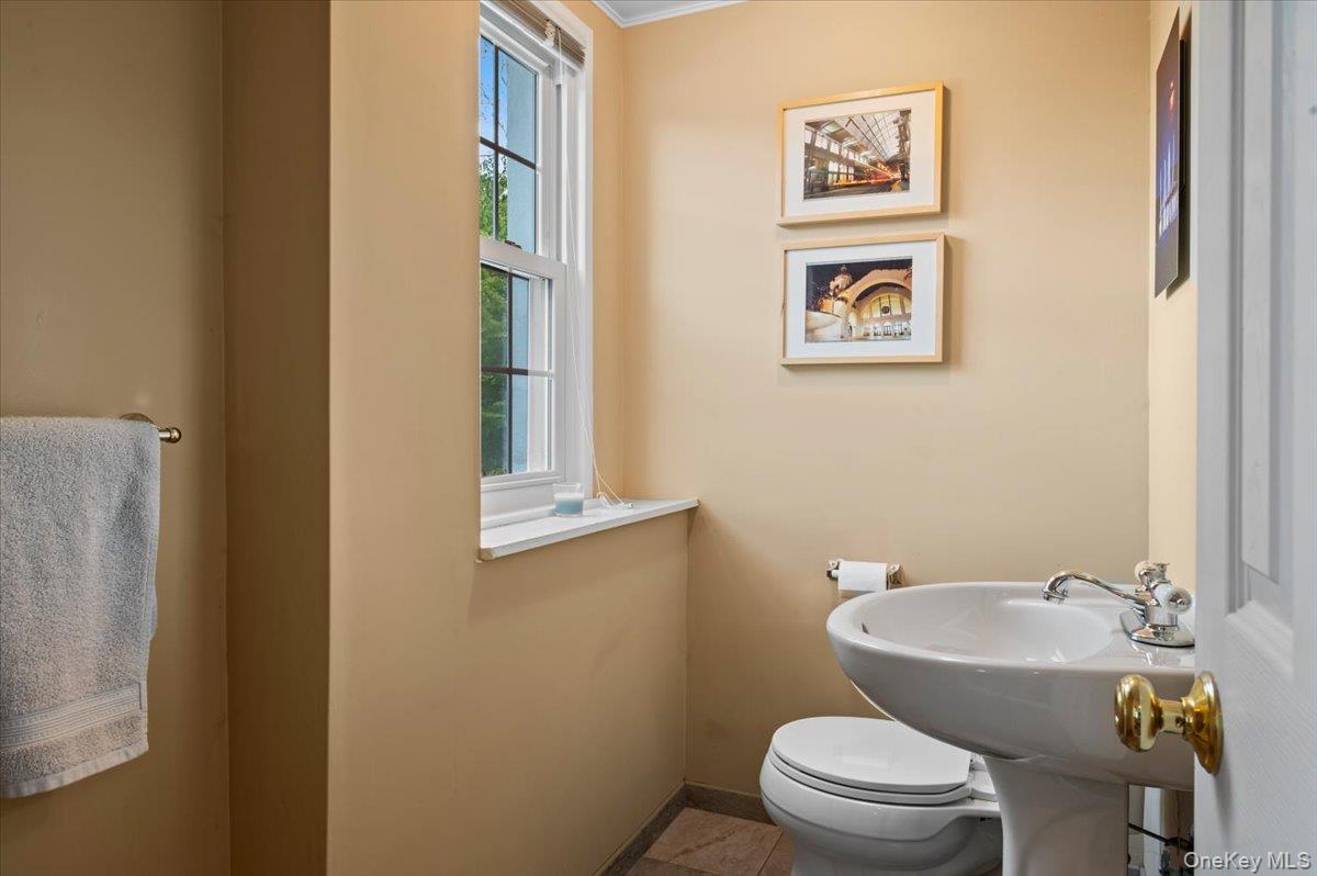 102 Wydendown Road Nyack, NY 10960 - Photo 27 of 36