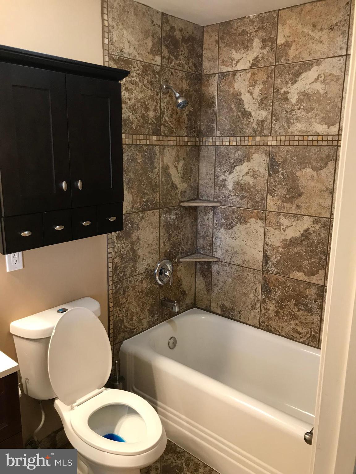 4014 Dumfries Road Catlett, VA 20119 - Photo 28 of 55 Main Level Full Bathroom